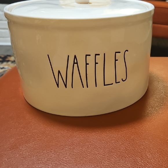 Rae Dunn Artisan Collection Ceramic Plate - Picture 5 of 5